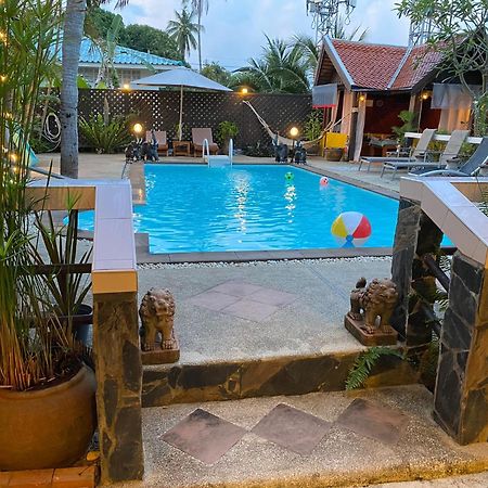 Bee Nat Garden Resort Bang Rak Beach  Exterior foto