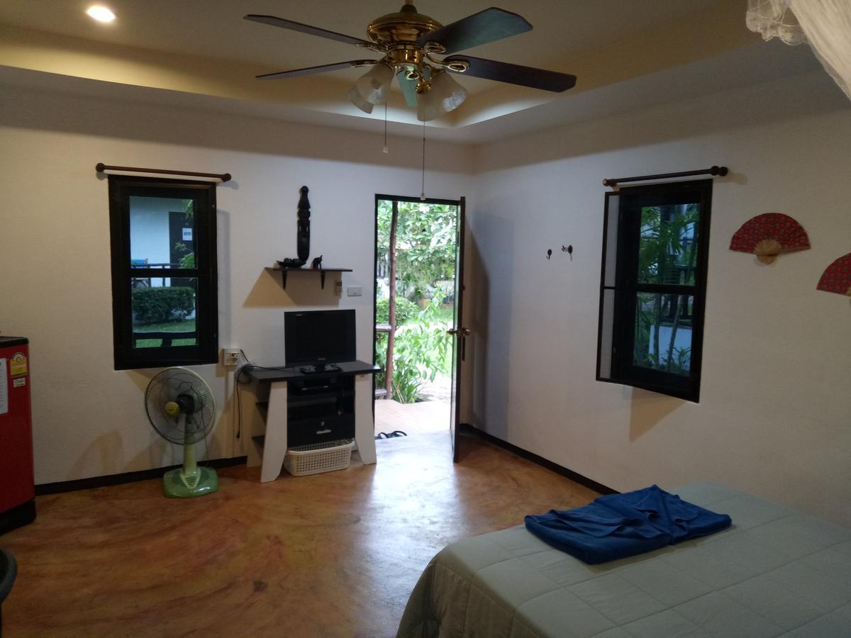 Bee Nat Garden Resort Bang Rak Beach  Exterior foto